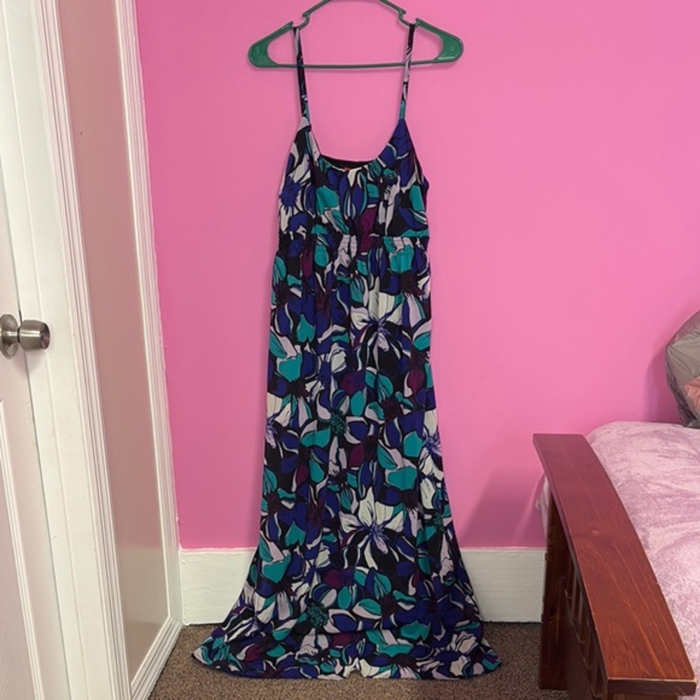 ELLE Floral tropical Boho Maxi Dress in Blue and Purple size M beach vacation